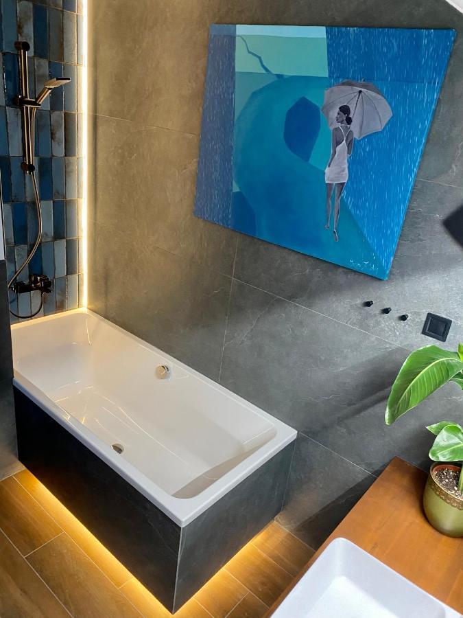 Cozy, Bright & Sunny Apartment With Terrace! ヴロツワフ エクステリア 写真